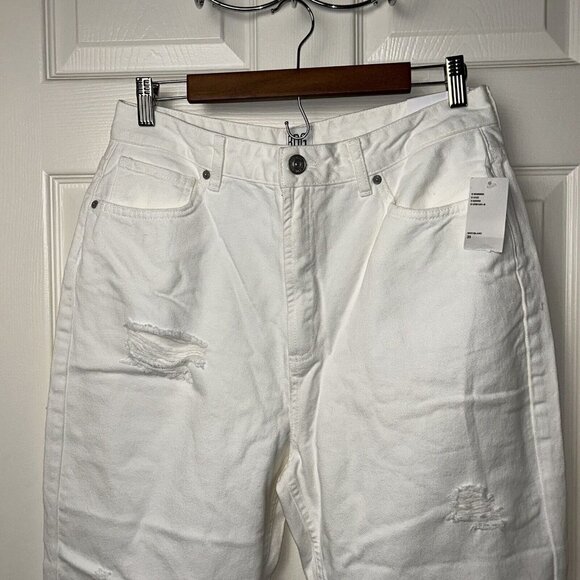 BDG Urban Outfitters White Mom High Rise Distressed Relaxed Fit Jeans size 31 - Picture 3 of 13